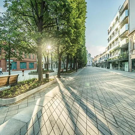 River City No 2 By Urban Rent Apartment